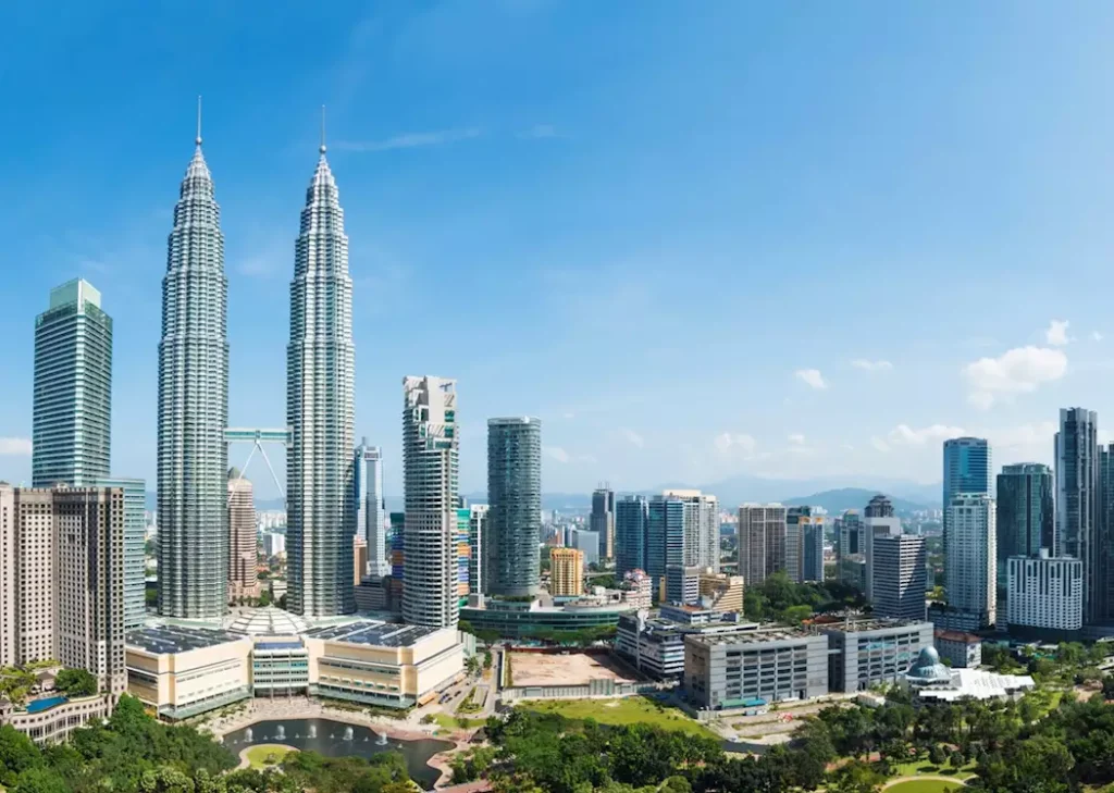 1015105-kuala-lumpur-cityscape